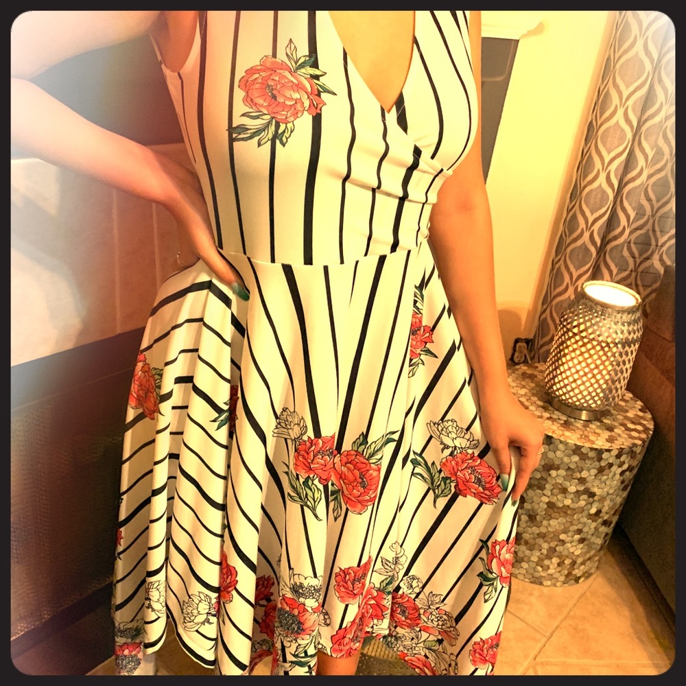 Venus floral printed day dress